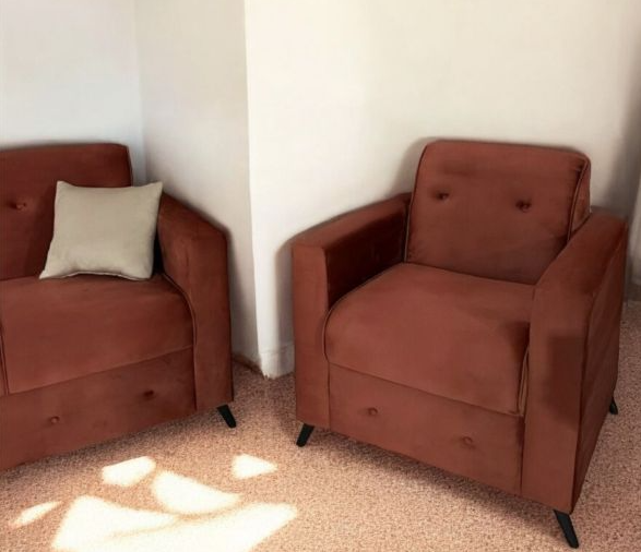 SOFA UNANIME ITAUGUA 3-1-1 TERRACOTA C/2 ALMOHADAS + MESITA