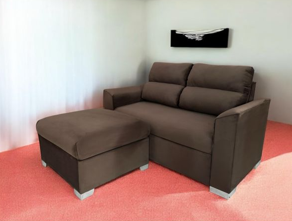 SOFA UNANIME PIRIBEBUY 2 LUGARES MARRON + PUFF + MESITA