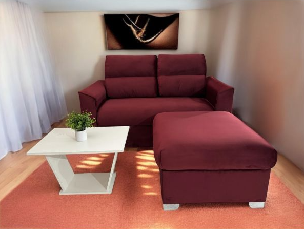 SOFA UNANIME PIRIBEBUY 2 LUGARES BORDO + PUFF + MESITA
