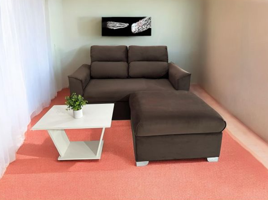 SOFA UNANIME PIRIBEBUY 2 LUGARES MARRON + PUFF + MESITA