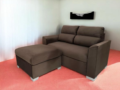 SOFA UNANIME PIRIBEBUY 2 LUGARES MARRON + PUFF + MESITA